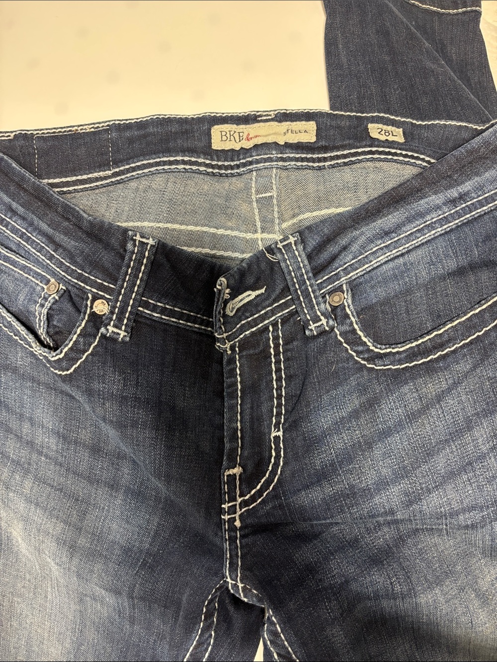BKE Women’s Dark Blue Jeans with Contrast Stitching